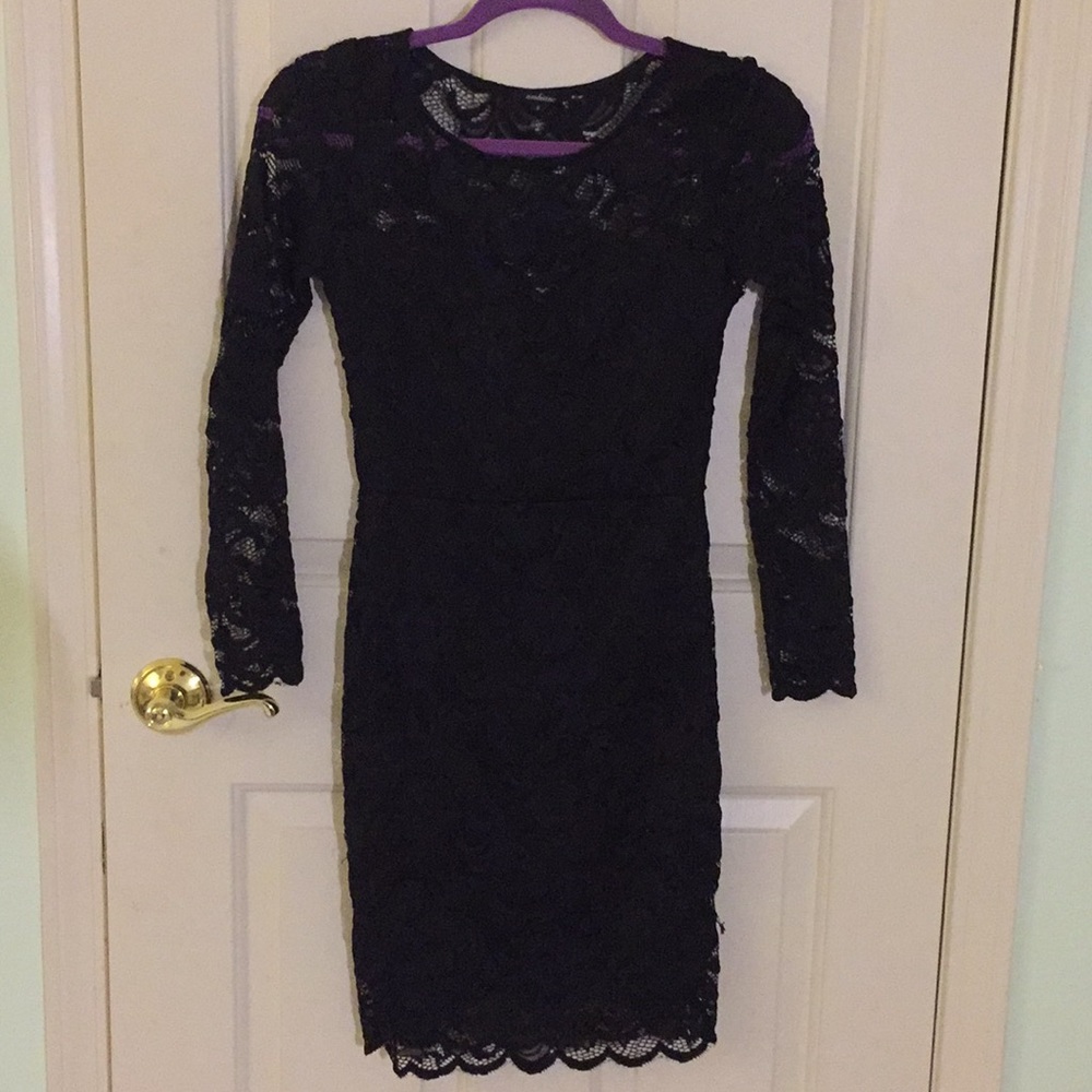 Black lace long sleeve bodycon dress